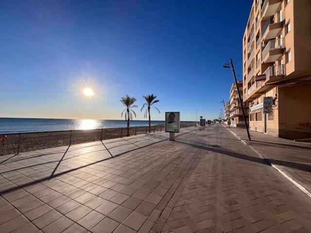 Modern And Stylish Apartament Sea ​​Views كوارذامار ذيل سيغورا المظهر الخارجي الصورة